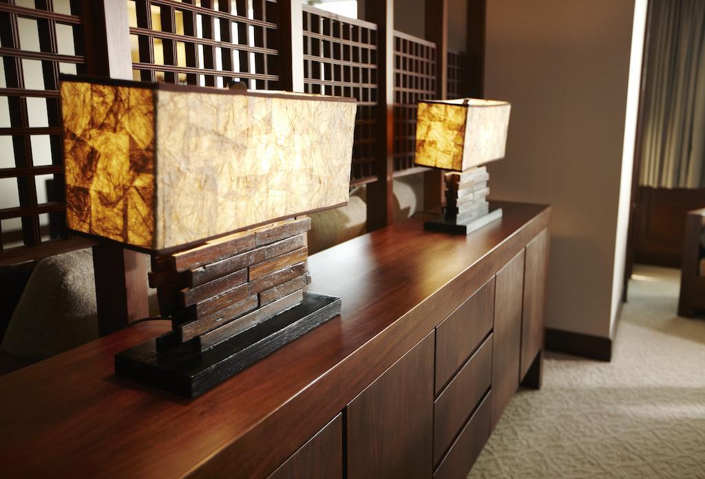 Haeundae Grand Hotel Busan Extérieur photo A pair of table lamps