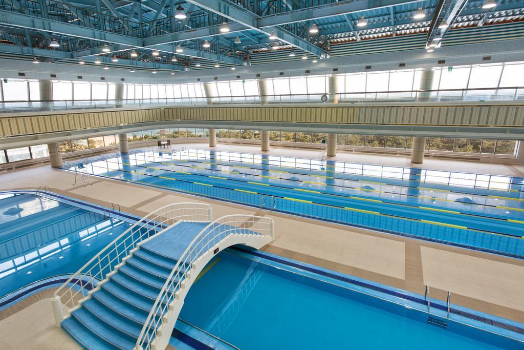 Haeundae Grand Hotel Busan Extérieur photo The swimming pool